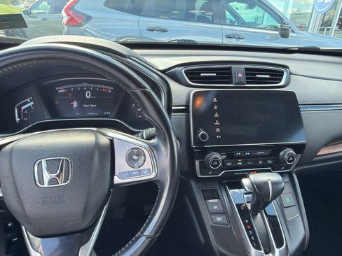 Used 2018 Honda CR-V Touring image 4