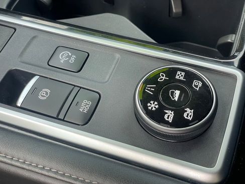 Certified 2023 Nissan Pathfinder S image 21