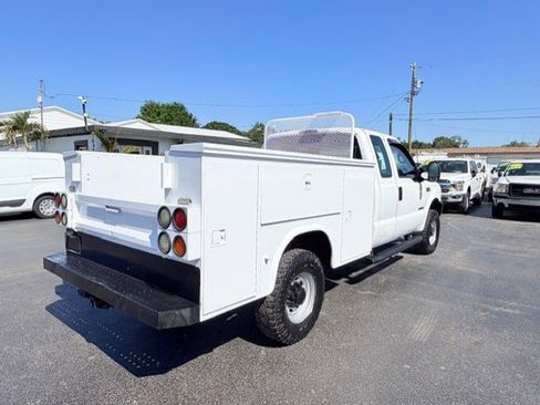 Used 2001 Ford F350 XL image 5