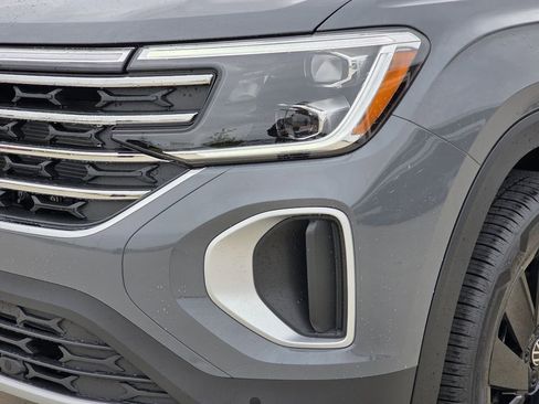 New 2026 Volkswagen Atlas SE FWD image 7
