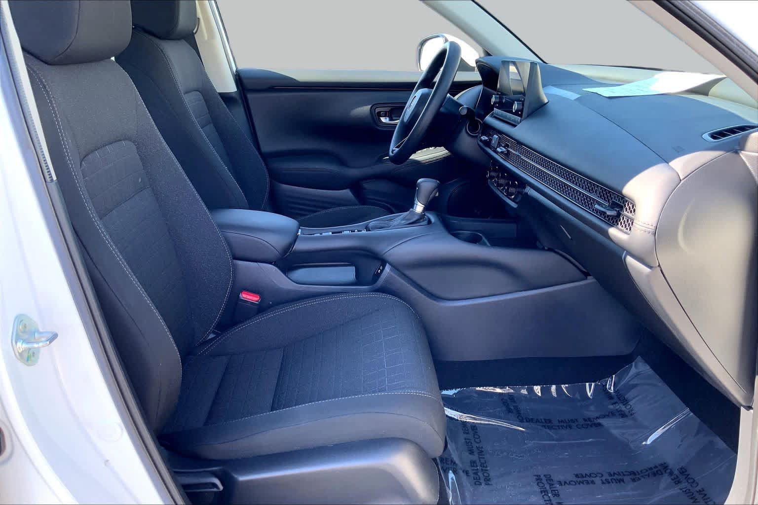 Used 2024 Honda HR-V LX image 8