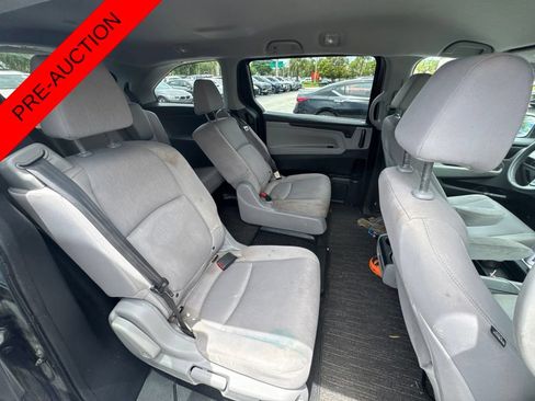 Used 2018 Honda Odyssey LX image 8
