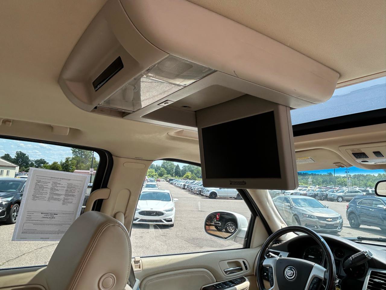 Used 2007 Cadillac Escalade AWD w/ Information Package image 18