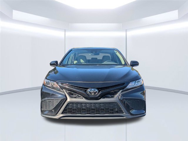 Used 2022 Toyota Camry SE FWD image 11