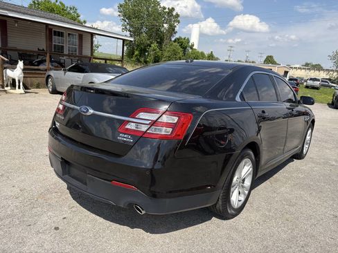 Used 2014 Ford Taurus SEL w/ Equipment Group 201A image 7