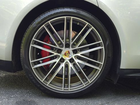 Used 2018 Porsche Panamera Turbo w/ Sport Package AWD/4WD image 67