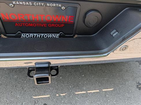 Used 2023 Chevrolet Silverado 1500 LTZ AWD/4WD image 25