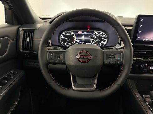 New 2026 Nissan Pathfinder Rock Creek w/ Rock Creek Premium Package AWD/4WD image 18