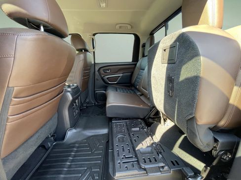 Used 2017 Nissan Titan Platinum Reserve RWD image 29