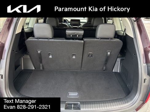 Used 2022 Kia Telluride LX image 11