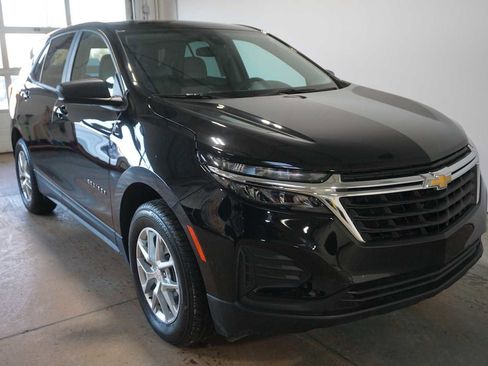 Certified 2024 Chevrolet Equinox LS w/ LS Convenience Package image 1