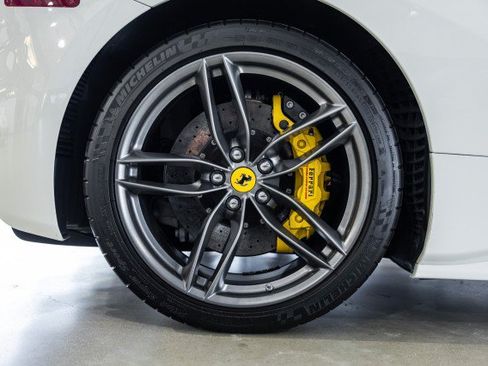 Used 2016 Ferrari 488 GTB RWD image 26