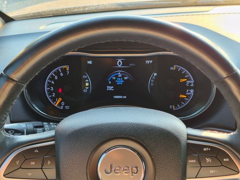 Used 2018 Jeep Grand Cherokee Limited w/ Trailer Tow Group IV AWD/4WD image 20
