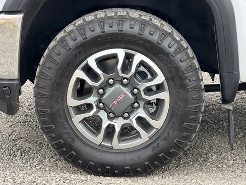 Used 2022 GMC Sierra 3500 SLT image 24