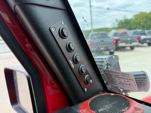 Used 2016 Jeep Wrangler Unlimited Sport w/ Quick Order Package 24S AWD/4WD image 25