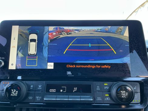 Used 2024 Toyota Grand Highlander AWD Hybrid image 29