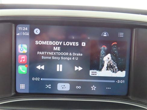 Used 2018 GMC Sierra 1500 SLT w/ SLT Premium Package image 18