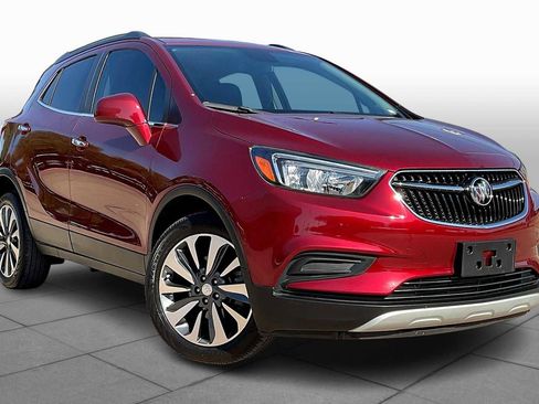 Used 2022 Buick Encore Preferred w/ Safety Package image 2