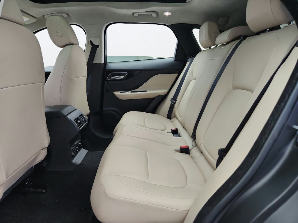 Used 2020 Jaguar F-PACE Premium AWD/4WD image 25
