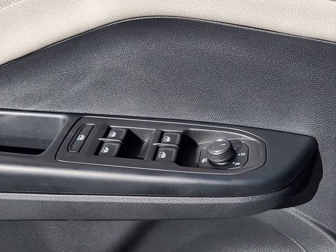 New 2026 Volkswagen Taos SEL AWD/4WD image 5