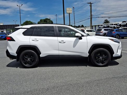 Used 2023 Toyota RAV4 XLE w/ Convenience Package AWD/4WD image 7
