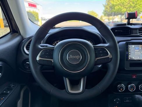 Used 2017 Jeep Renegade Sport w/ Power & Air Group AWD/4WD image 22