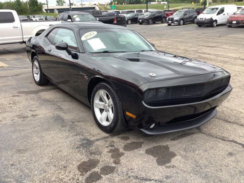 Used 2013 Dodge Challenger R/T Plus image 4