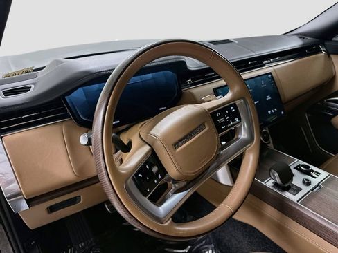 Used 2023 Land Rover Range Rover Long Wheelbase Autobiography AWD/4WD image 4
