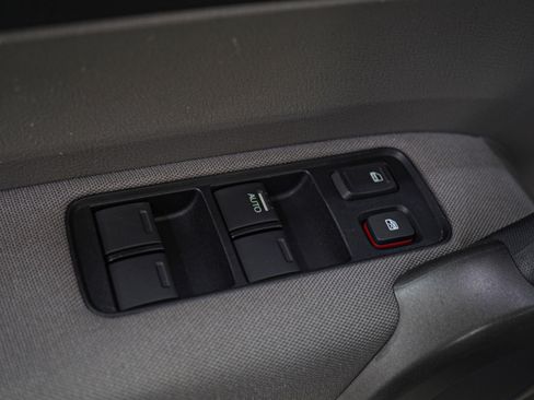 Used 2011 Honda CR-V LX image 19