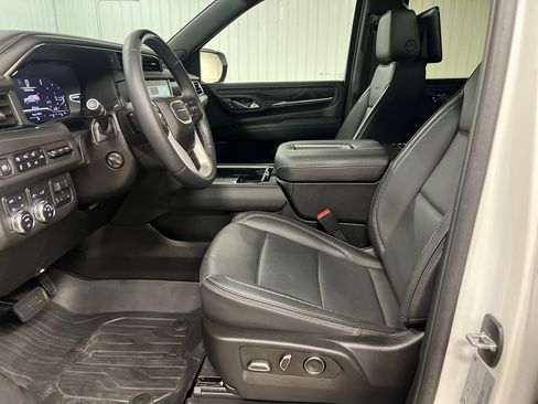 Certified 2024 GMC Yukon Denali w/ Denali Reserve Package image 13