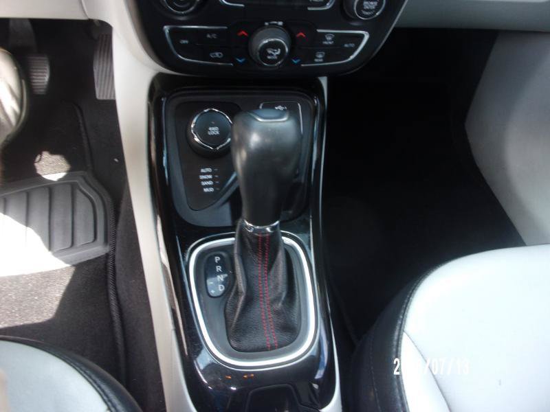 Used 2021 Jeep Compass Limited AWD/4WD image 18