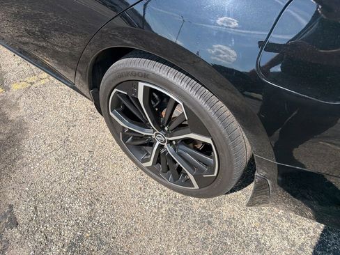 Used 2023 Nissan Altima 2.5 SR w/ SR Premium Package image 4