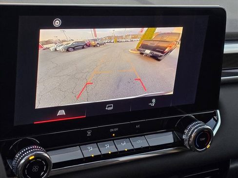 Used 2024 GMC Canyon Elevation w/ Trailering Package image 5