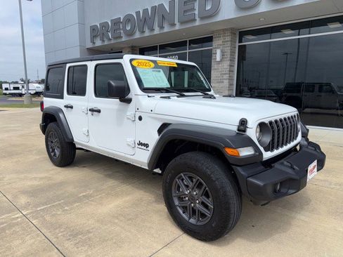 Used 2025 Jeep Wrangler Unlimited Sport AWD/4WD image 3