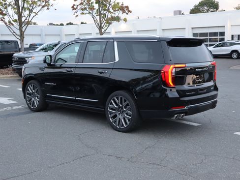 Used 2026 GMC Yukon Denali Ultimate AWD/4WD image 8