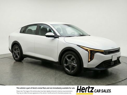 Used 2025 Kia K4 FWD image 1