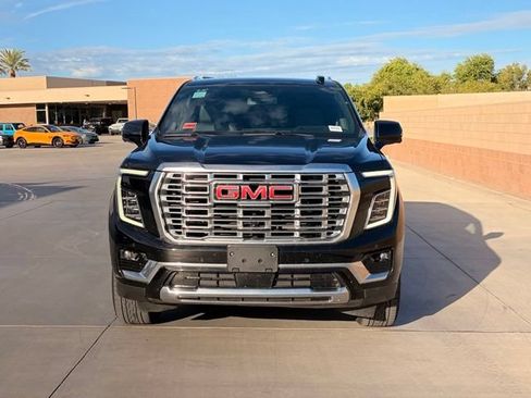 Used 2025 GMC Yukon Denali AWD/4WD image 2
