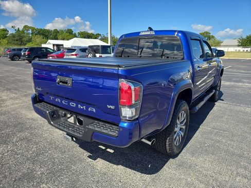 Used 2023 Toyota Tacoma Limited AWD/4WD image 4