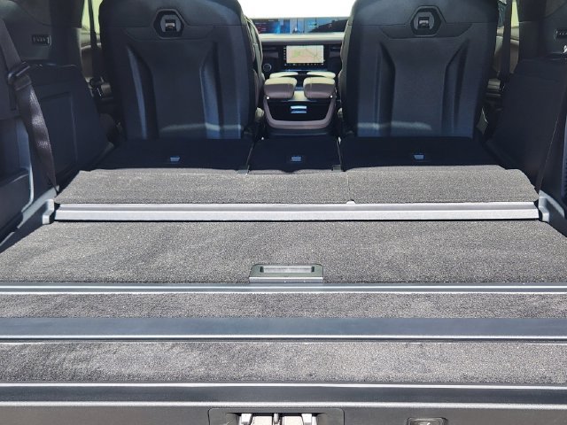 New 2027 Lincoln Navigator Black Label AWD/4WD image 16