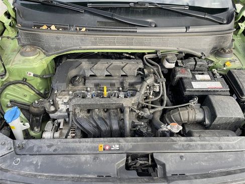 Used 2023 Hyundai Venue SEL w/ Cargo Package image 17