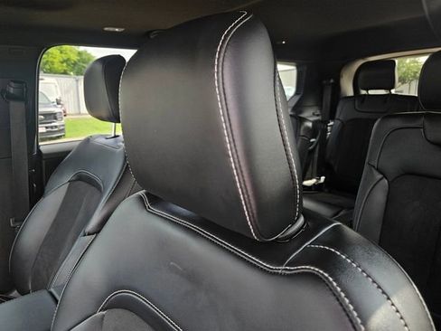 Used 2025 Jeep Grand Cherokee L Altitude RWD image 39