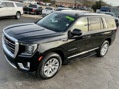 Used 2023 GMC Yukon SLT image 5