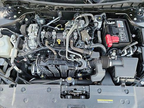 Used 2024 Nissan Altima 2.5 SV image 21