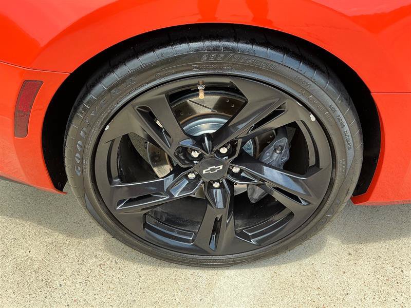 Used 2020 Chevrolet Camaro SS RWD image 29