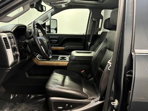 Used 2017 Chevrolet Silverado 2500 LTZ image 8