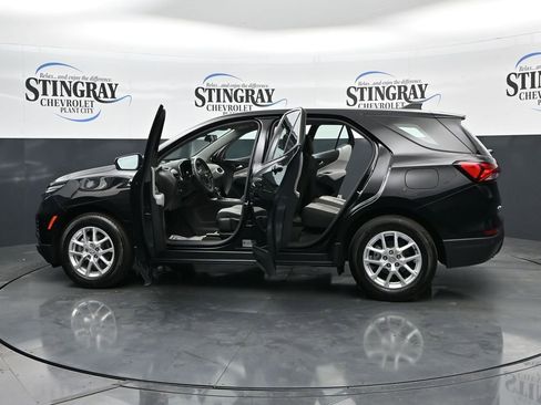 Used 2024 Chevrolet Equinox LS w/ Driver Confidence II Package FWD image 37