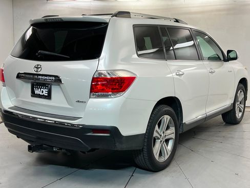 Used 2013 Toyota Highlander Limited AWD/4WD image 6