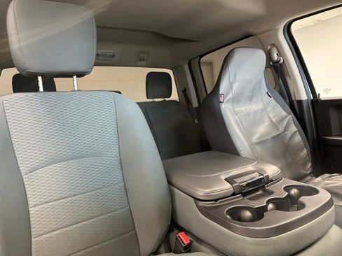 Used 2016 RAM 1500 Express image 15