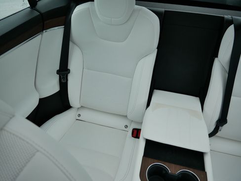 Used 2022 Tesla Model S AWD/4WD image 12