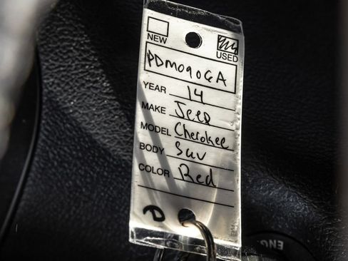Used 2014 Jeep Cherokee Latitude FWD image 19